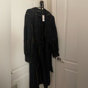 Dress shirt high low